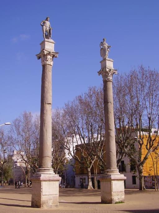 Puerta De San Juan Apartman Sevilla Kültér fotó