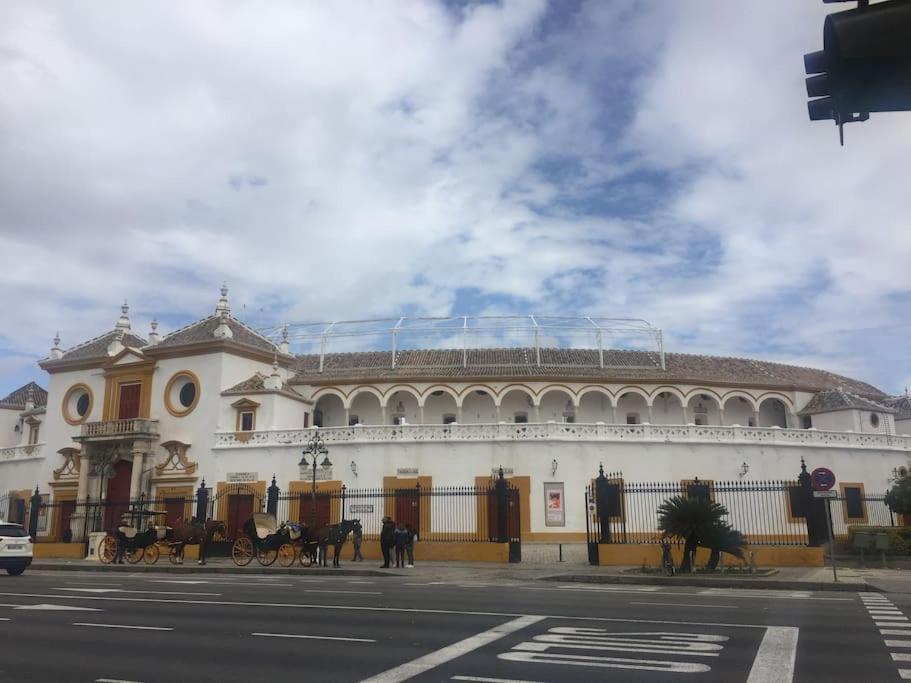 Puerta De San Juan Apartman Sevilla Kültér fotó