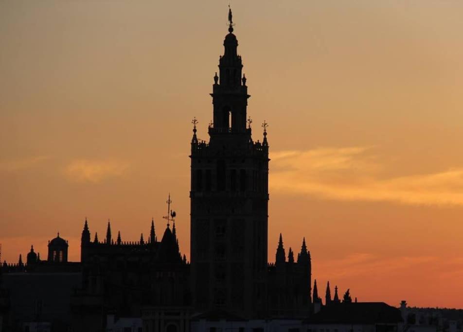 Puerta De San Juan Apartman Sevilla Kültér fotó